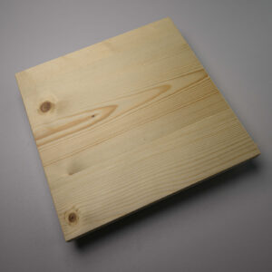 PP Plaqé Epicéa à Noeuds Vernis Mat