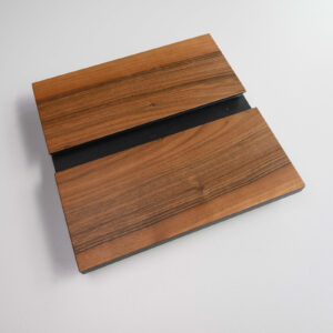 Innovus Noir Plaqué Vernis Noyer avec poignée fraisée